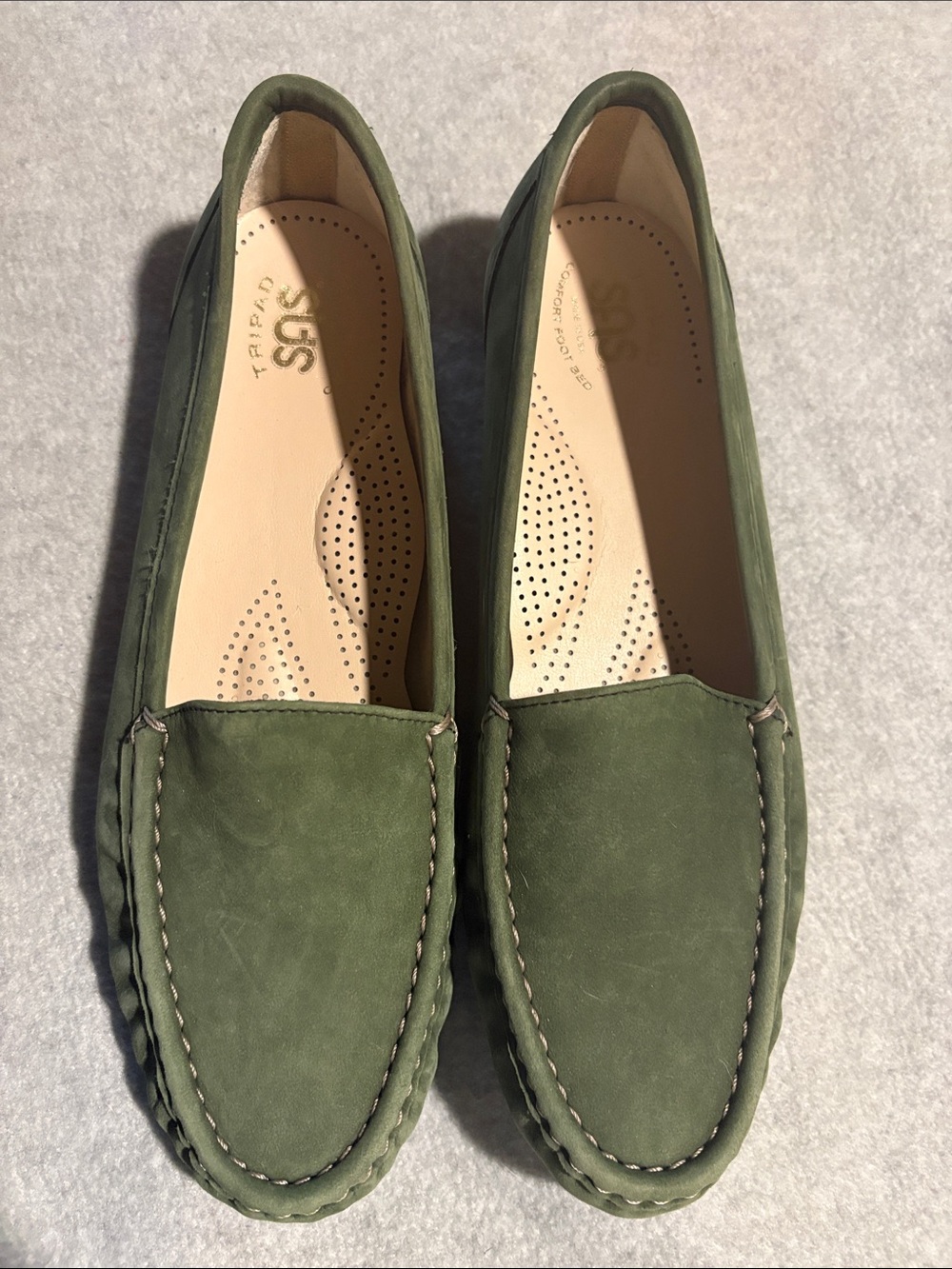 SAS Olive Green Suede Simplify Slip-On Loafers for Women 10 Medium